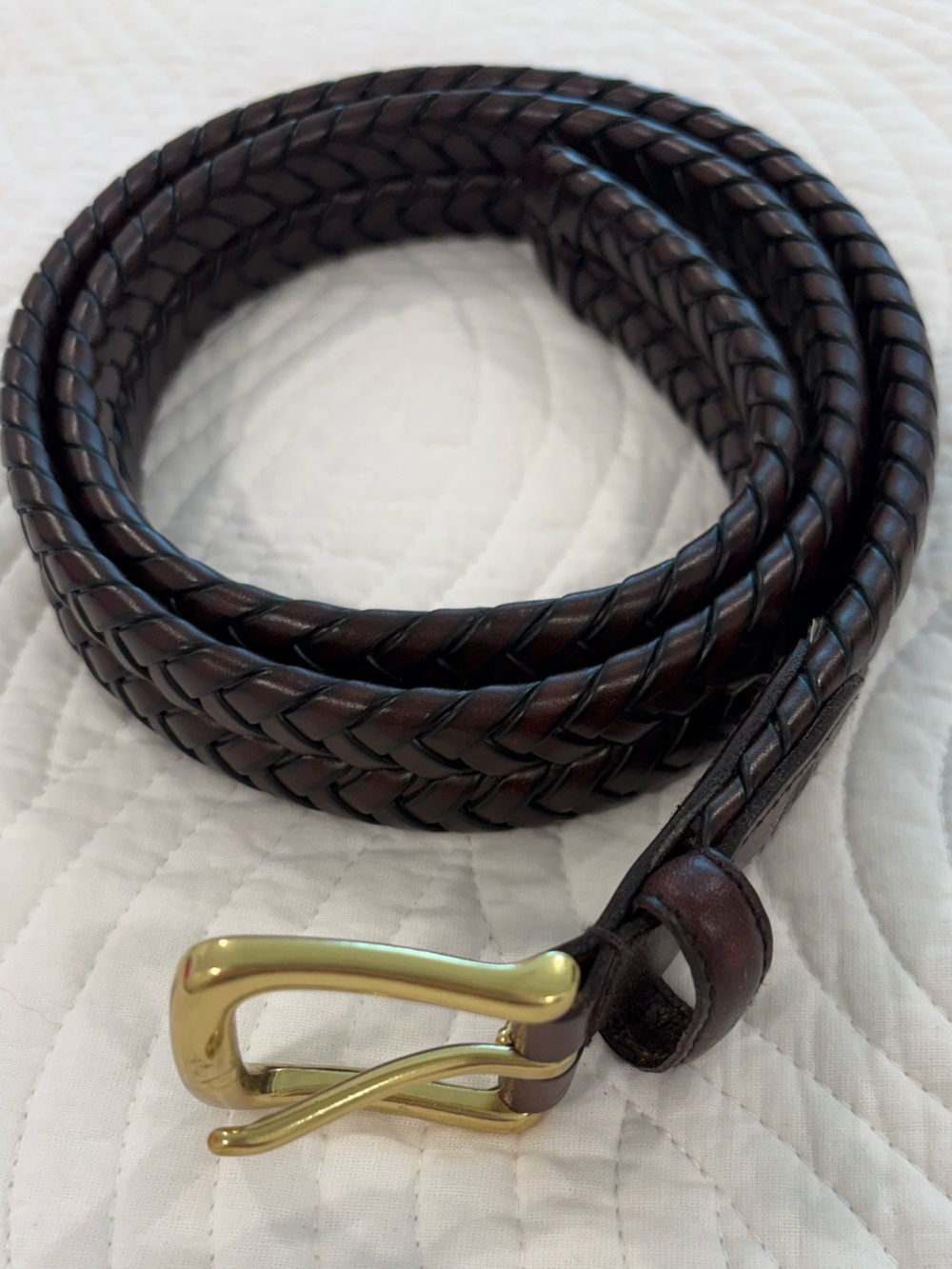 Men’s Fossil Braided Leather Belt in Dark Brown with Gold Buckle